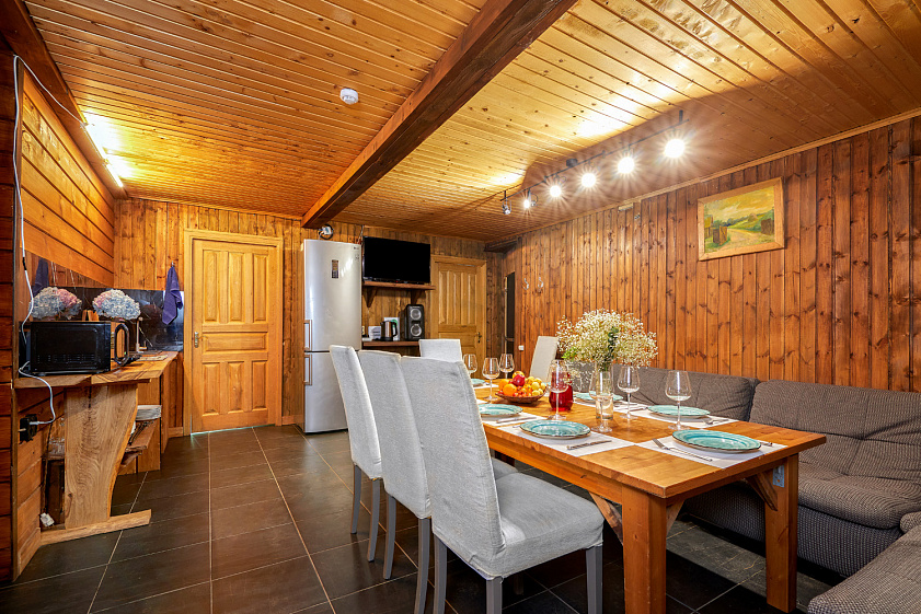 АРЕНДА ДОМА №10 "У ВОДЫ"