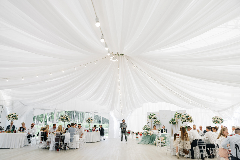 Шатер у воды "Лесные озера"