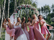 Шатер у воды "Лесные озера"