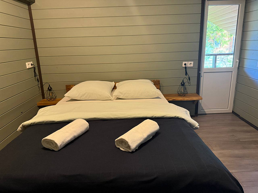 №16 на компанию до 8 гостей с баней, собственным бассейном и верандой на 8 человек